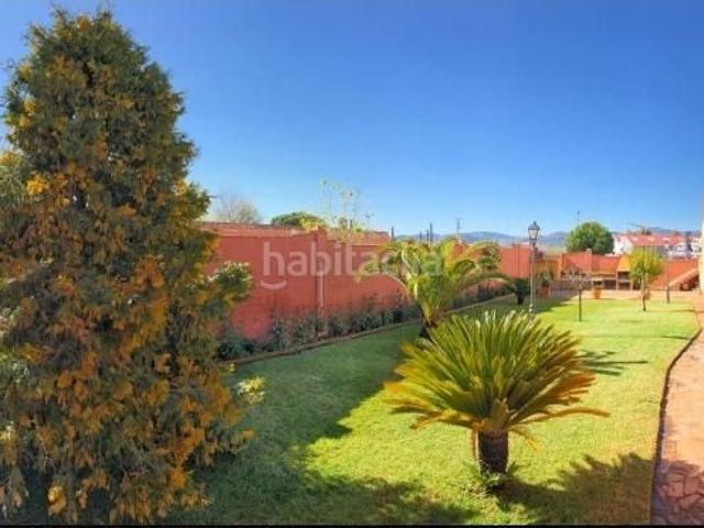 Casa en venta en Peñarroya Pueblonuevo. Podemos definir esta propiedad como excepcional y única en la zona situada en el municipio de Peñarroya Pueblonuevo que ha sido di. Casas Peñarroya.