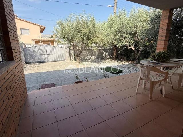 Casa en venta en Piera. BONITA CASA DE UNA PLANTA EN CAN CLARAMUNT. Casas.