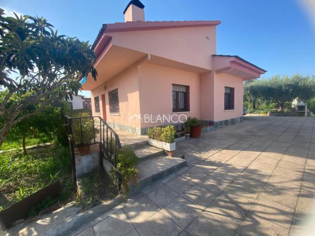 Casa en venta en Piera. CASA UNIFAMILIAR EN CAN CLARAMUNT. Casas.