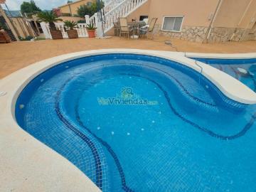 Casa en venta en Piera. Espectacular casa con piscina. Casas.