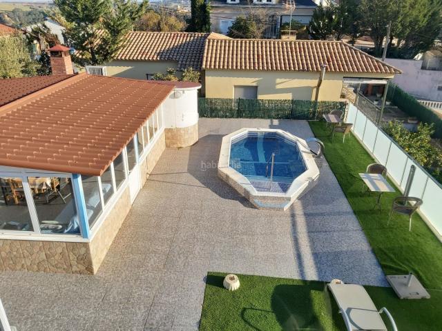 Casa en venta en Piera. VIVIENDA COMPLETAMENTE ADAPTADA. Casas.