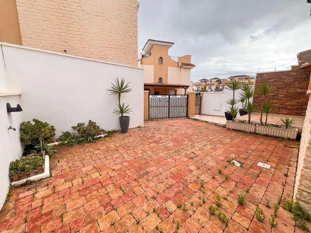 Casa en venta en Pilar de la Horadada, Alicante Costa Blanca