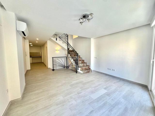 Casa en venta en Piles. CASA DE DISEÑO A ESTRENAR CON GARAJE EN PILES CONSTRUIDA EN 2024. PISCINA CHILLOUT PRIVADA. Casas.