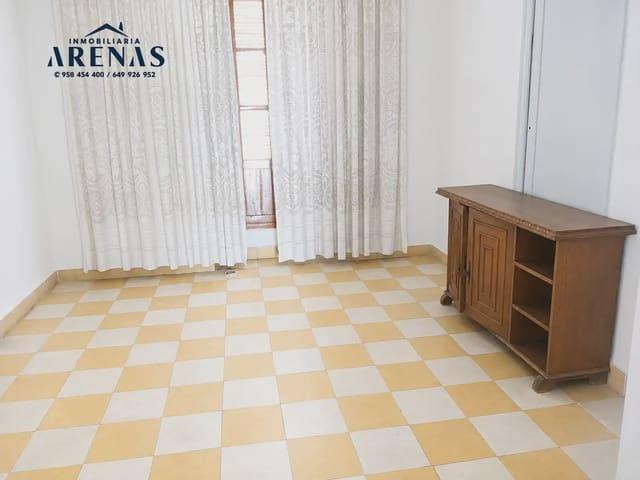 Casa en venta en Pinos Puente, Granada