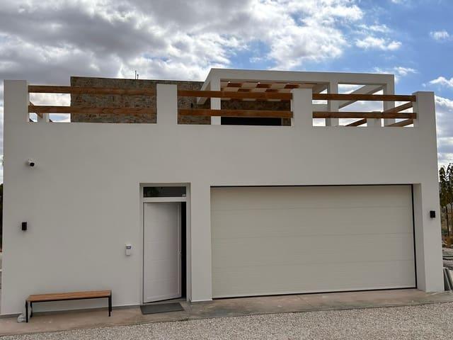 Casa en venta en Pinoso, Alicante