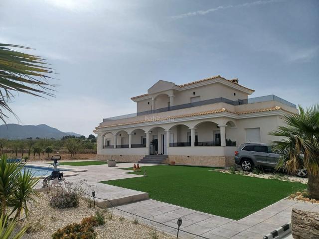 Casa en venta en Pinoso. Casas.