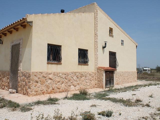 Casa en venta en Pinoso. Casas.