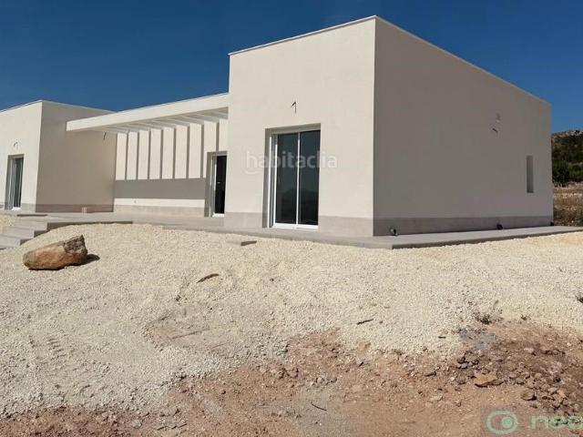 Casa en venta en Pinoso. Casas.