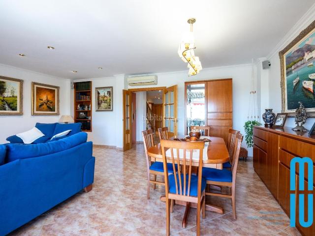 Casa en venta en Pineda de Mar, Les Creus. Espectacular Casa a Dos Vientos con Ascensor, Terrazas y Gran NaveTaller en Pineda. Casas Pineda de.