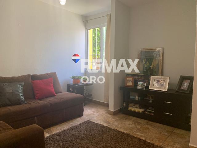 CASA EN VENTA EN PIRÁMIDES CORREGIDORA