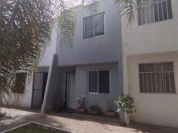 casa en venta en puerta del sol calle playa chamela dentro de coto