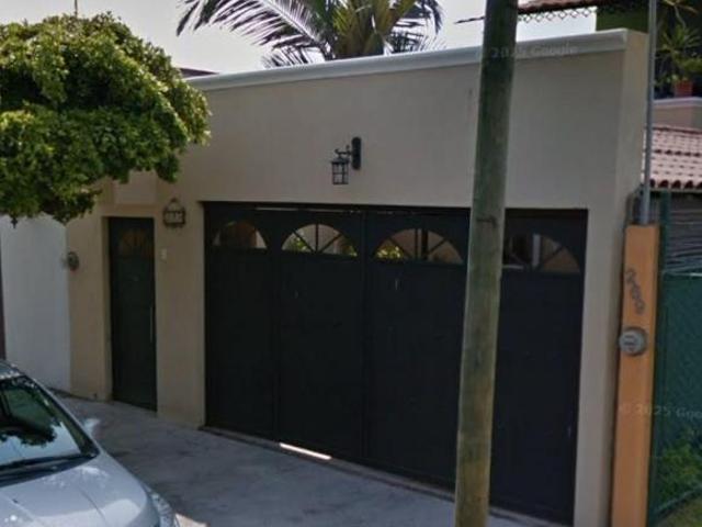 CASA EN VENTA EN PLAYA DE MANZANILLO, TECOMAN, COLIMA