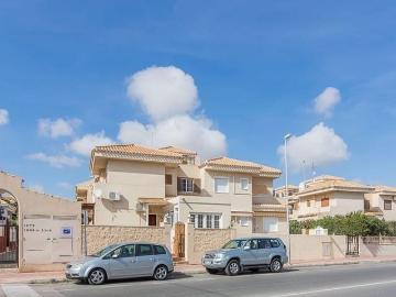 Casa en venta en Urbanización la Zenia II - Aire acondicionado