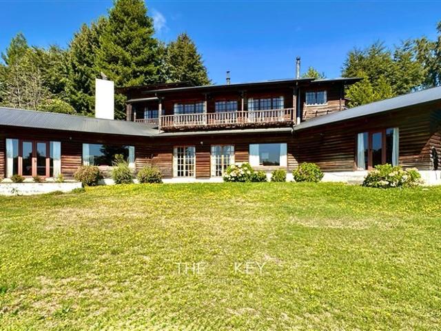 Casa en Venta en Playa Linda, Lorena, Villarrica