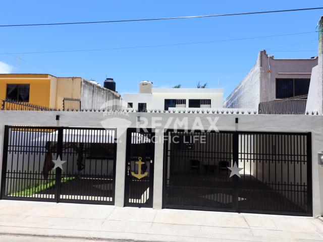 CASA EN VENTA EN PLAYA SUR