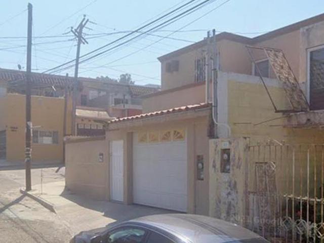 CASA EN VENTA EN PLAYAS DE TIJUANA, COSTA AZUL, BAJA CALIFORNIA NORTE
