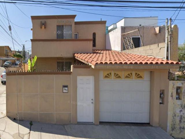 Casa en Venta en Playas de Tijuana Sección Costa Azul, Tijuana, Baja California