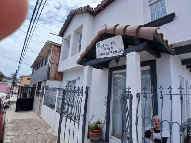 CASA EN VENTA EN PLAYAS DE TIJUANA