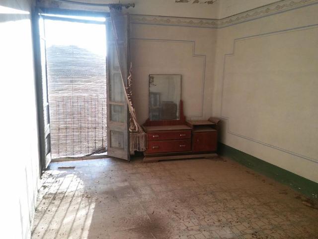 Casa en venta en calle De Les Eres, Tarroja de Segarra, de 88 m² 5 habitaciones por 34.900