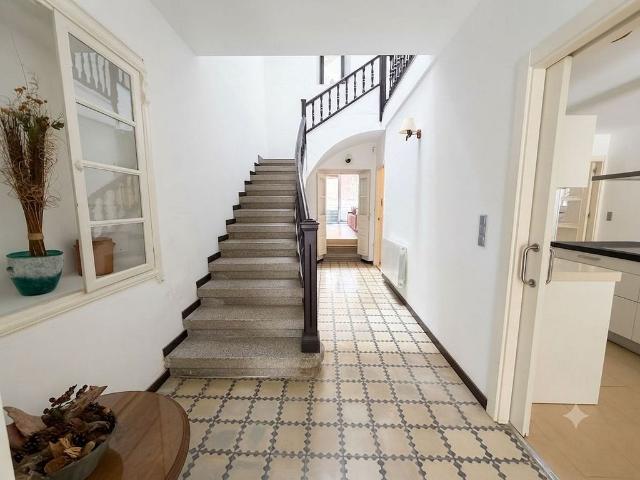 Casa en venta en plaza Del Doctor Rovira, Breda, de 254 m² 4 habitaciones por 540.000