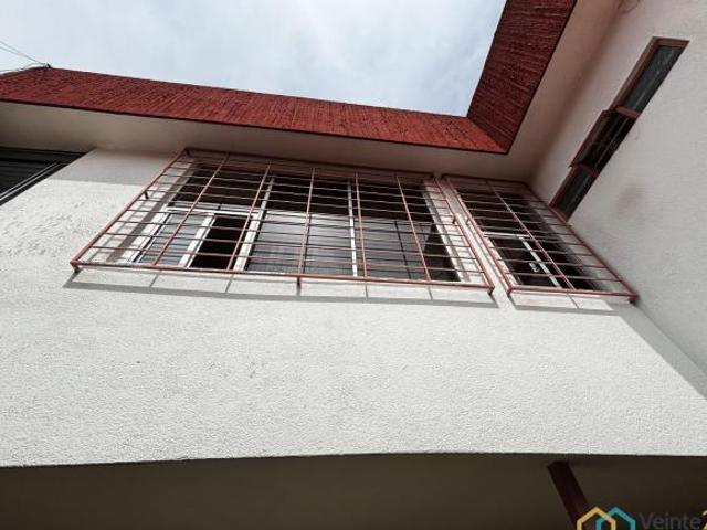 Casa en Venta en Plazas de Amalucan, con recámaras en Planta Baja
