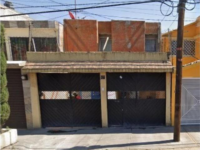 Casa en venta en Plazas de Aragon, Nezahualcóyotl, México