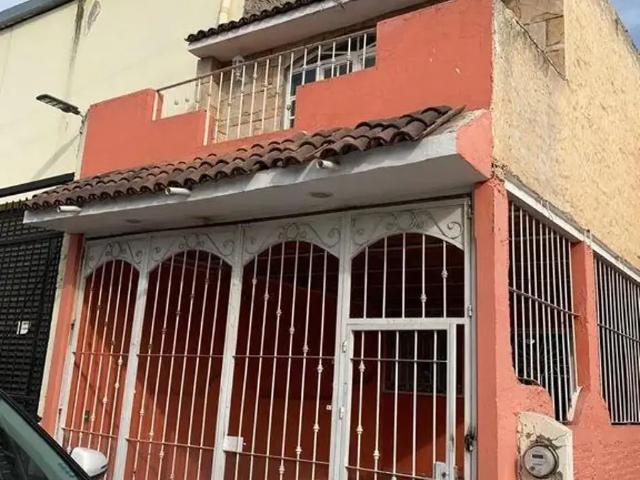 Casa en venta en Plutarco Elias Calles 1, Guadalajara, Jalisco