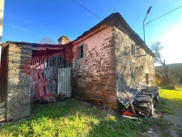 Casa en venta en Pol. Casa de piedra en Pol. Casas.