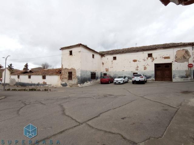 Casa en venta en Polán. Casa unifamiliar en venta en Polán. Casas.