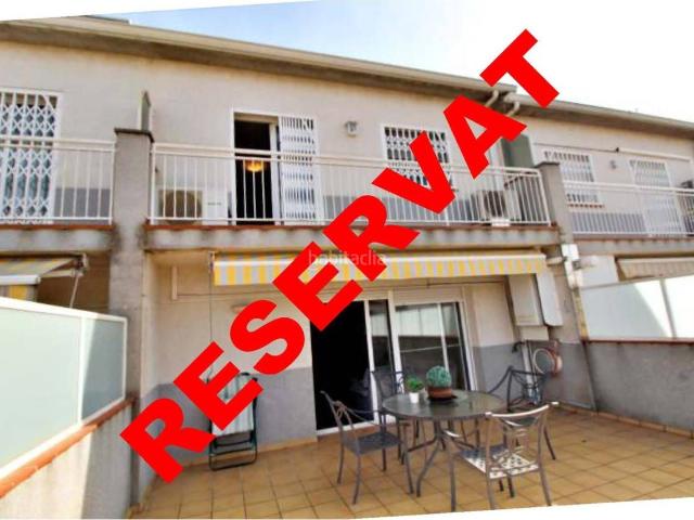 Casa en venta en Polinyà. Venda de Casa a Polinyà Zona Centre entre 2 carrers. Casas.