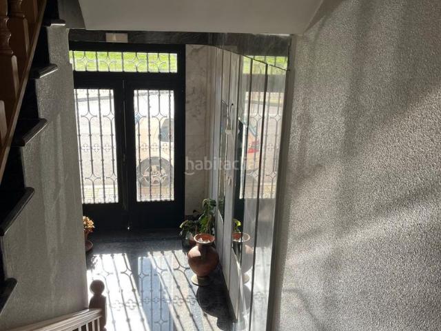 Casa en venta en Ponferrada, Cuatro Vientos. Amplia Casa en Cuatrovientos, con terraza y 4 cocheras Ponferrada Ideal para Familias o negocio. Casas.