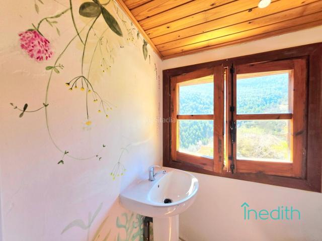 Casa en venta en Pont de Bar El. OPORTUNIDAD rentable. Preciosa casa de montaña con vistas espectaculares, terreno y licencia turística. Casas Pont de Bar.