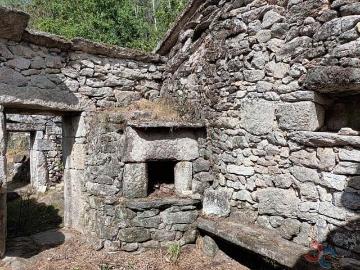 Casa en venta en Ponte Caldelas, Pontevedra Rías Baixas