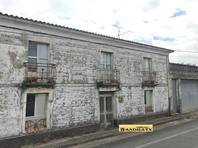 Casa en venta en Pontedeume. Casa de piedra para reformar. Casas.