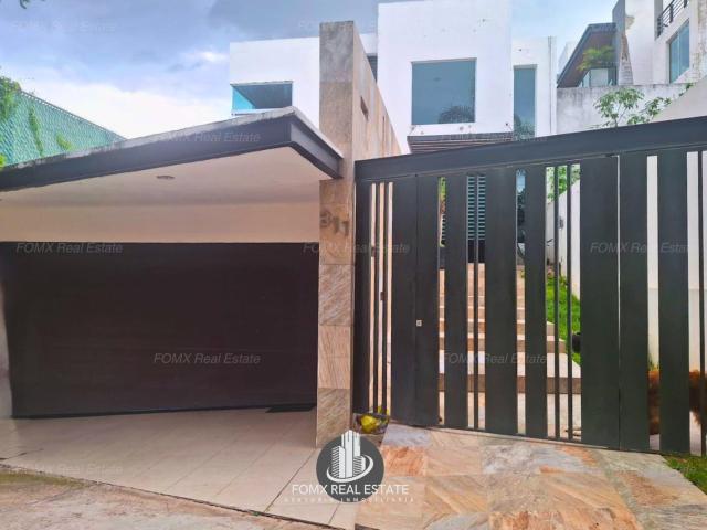 Casa en venta en Porta Fontana de 4 rec?maras
