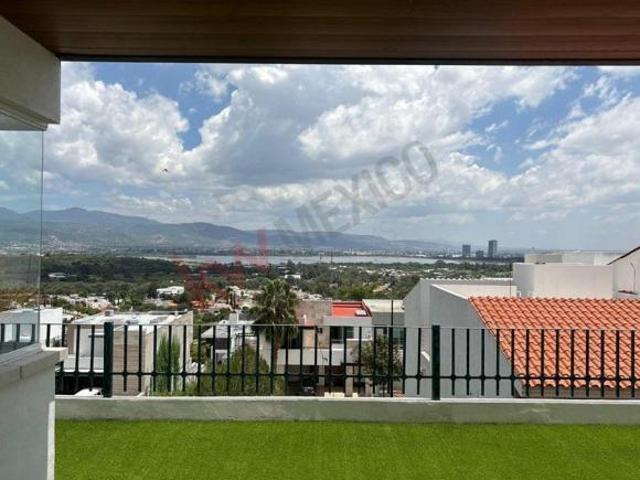 CASA EN VENTA EN PORTA FONTANA, LEON