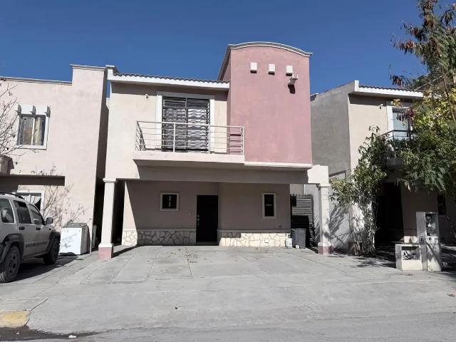 Casa en Venta en Portal Las Palomas, Ramos Arizpe – Amplia y con Excelente Ubicación