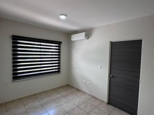 CASA EN VENTA EN PORTALEGRE RESIDENCIAL ZONA LA CONQUISTA