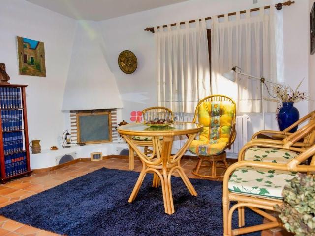 Casa en venta en Porto do Son. Casa con encanto en Porto do Son, próxima a las playas. Casas Porto do.