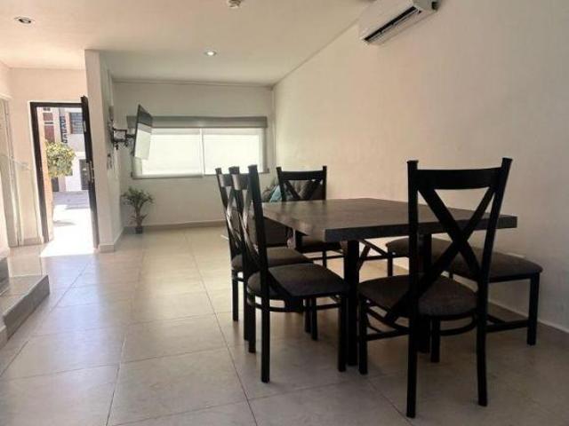 CASA EN VENTA EN PORTOVERA MODELO SUR