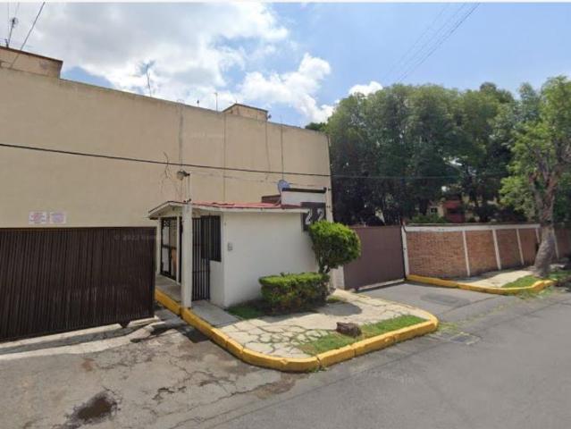 Casa en venta en Potrero de San Bernardino, Xochimilco, Ciudad de México