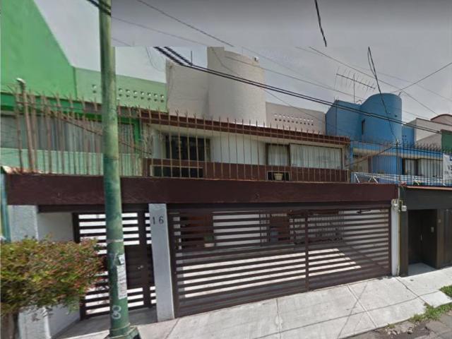 Casa en venta en Prado Coapa 2A Sección, Tlalpan, Ciudad de México