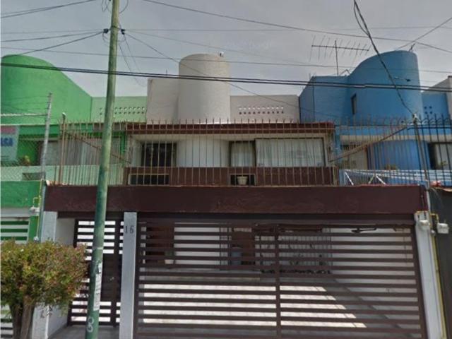Casa en venta en Prado Coapa 2A Sección, Tlalpan, Ciudad de México