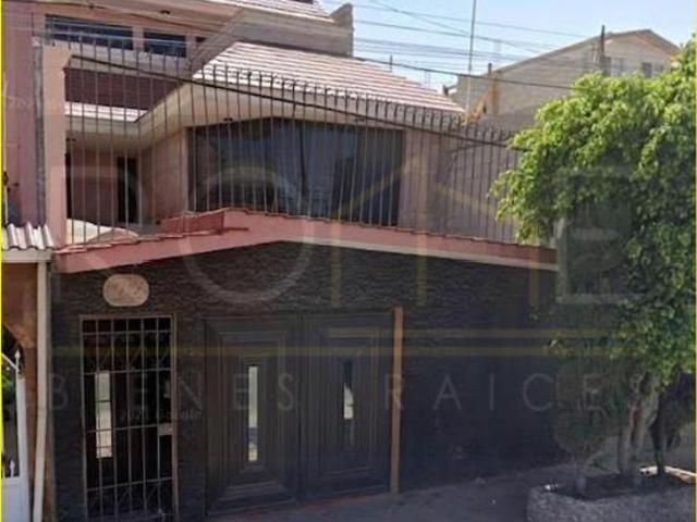 Casa en Venta en Prados de Tule Prados de Aragón en Cdad. Nezahualcóyotl Cerca de FES Aragón