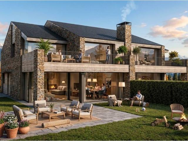 Casa en venta en Prats i Sansor. EXCLUSIVA CASA A PRATS URBANITZACIÓ EL PLA, AMB JARDÍ, ORIENTACIÓ SUD I VISTES A LA TOSA. Casas Prats i.