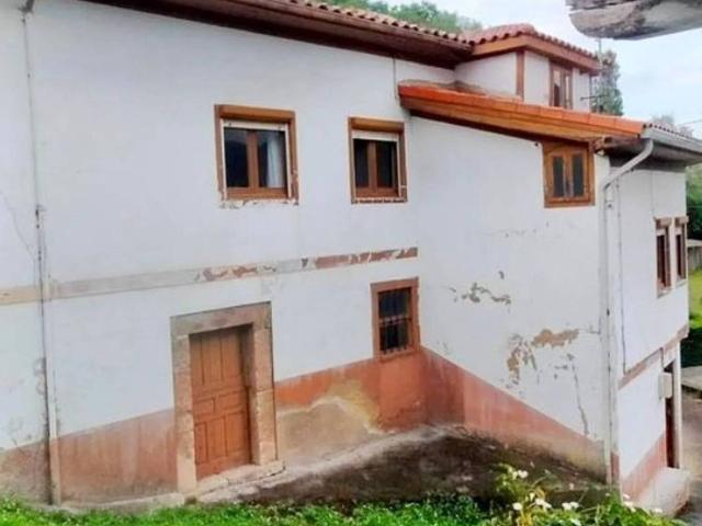 Casa en Venta en Pravia