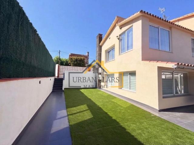 Casa en venta en Premià de Mar, Centre Nucli Antic. Casa independiente en el centro de Premia de Mar. Casas Premià de.