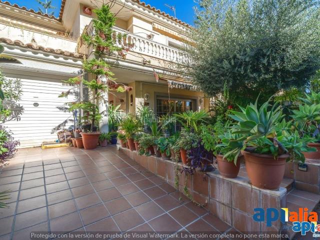 Casa en venta en Premià de Mar, Sector Est. Producto Apialia.ESPECTACULAR CASA en Premia de Mar Confort y Estilo a unos Pasos del MAR y MARINA PORT PREMIA Esta semana te desc. Casas Premià de.