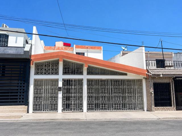 Casa en Venta en Primavera Monterrey