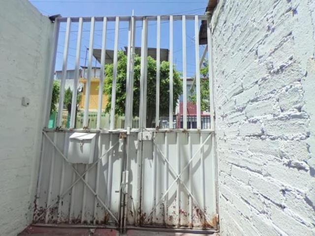CASA EN VENTA EN PRIMER PISO EN ANDADOR VOLCAN MALACATEPET 31 PRADERA II SECC